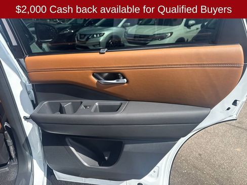 New 2026 Nissan Pathfinder Platinum image 44