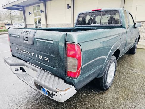 Used 2001 Nissan Frontier XE image 5