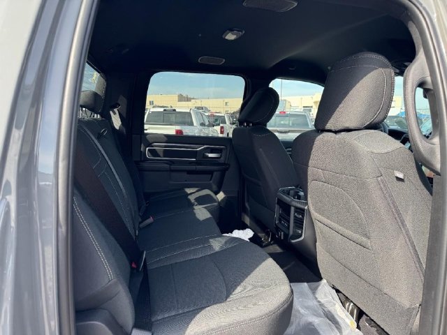 New 2027 RAM 3500 Big Horn AWD/4WD image 11