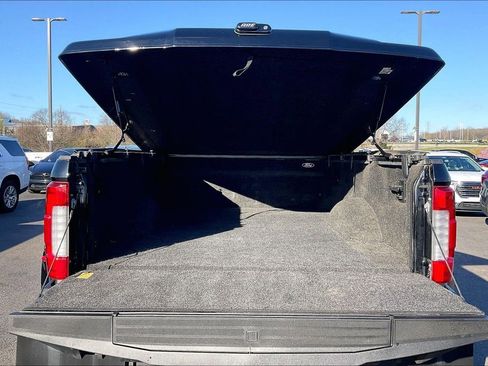 Used 2017 Ford F350 Lariat w/ Lariat Ultimate Package image 9