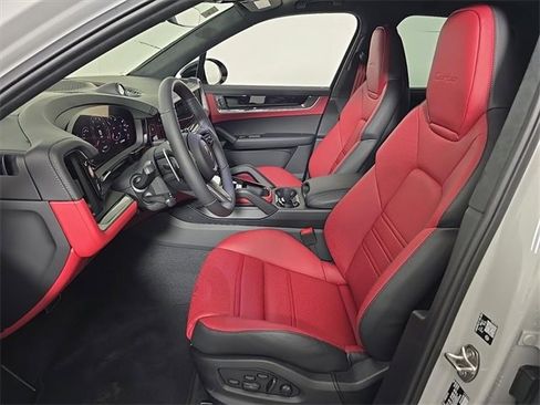 New 2026 Porsche Cayenne Turbo image 5