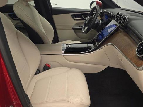 Used 2023 Mercedes-Benz GLC 300 w/ Exclusive Trim Package image 11