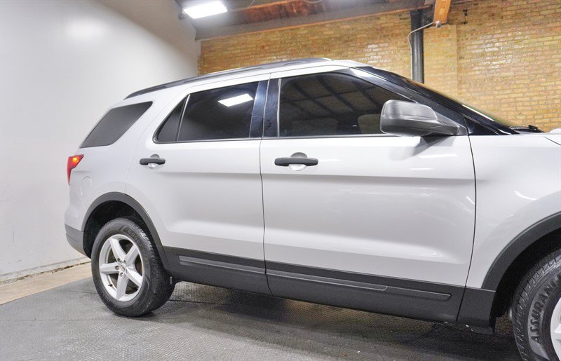 Used 2018 Ford Explorer 4WD image 9