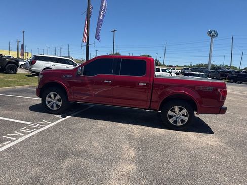 Used 2016 Ford F150 Platinum w/ Equipment Group 701A Luxury AWD/4WD image 8