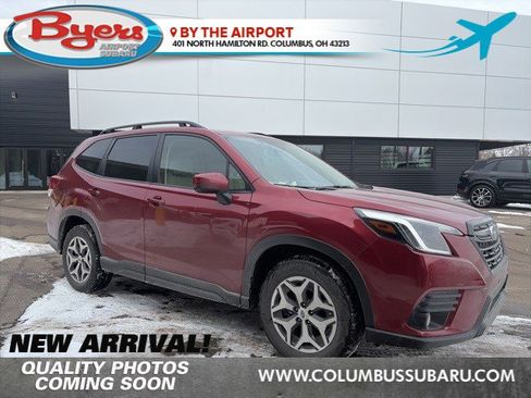 Used 2023 Subaru Forester Premium image 1