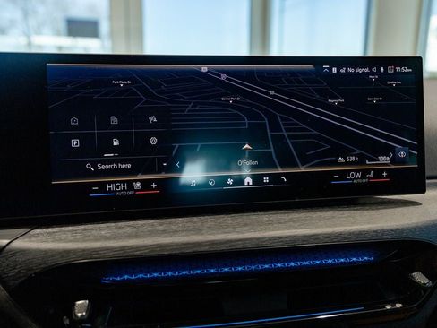 Used 2026 BMW 230i xDrive Coupe w/ Premium Package image 20