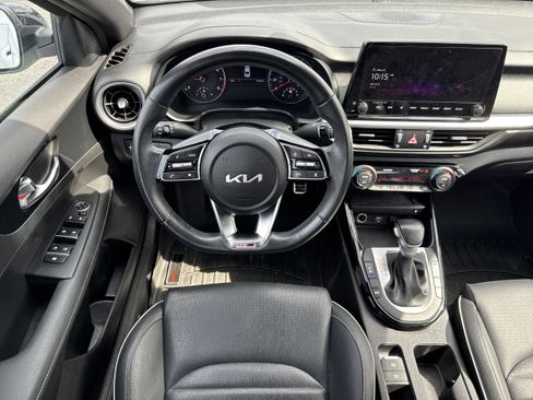 Used 2023 Kia Forte GT-Line w/ GT-Line Premium Package FWD image 16