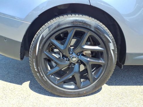 Used 2025 Land Rover Range Rover Sport SE image 7