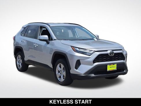 Used 2024 Toyota RAV4 XLE FWD image 2