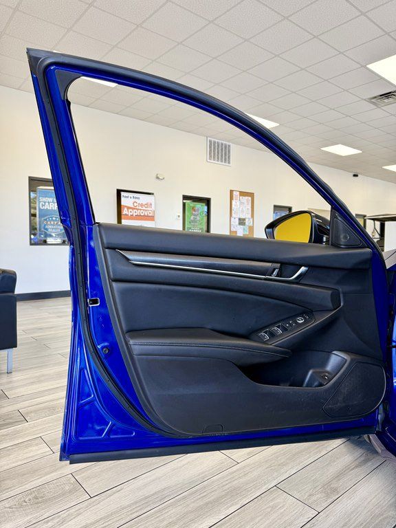 Used 2021 Honda Accord Sport image 15