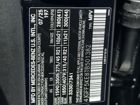 Certified 2026 Mercedes-Benz GLS 450 4MATIC w/ AMG Line Exterior image 36