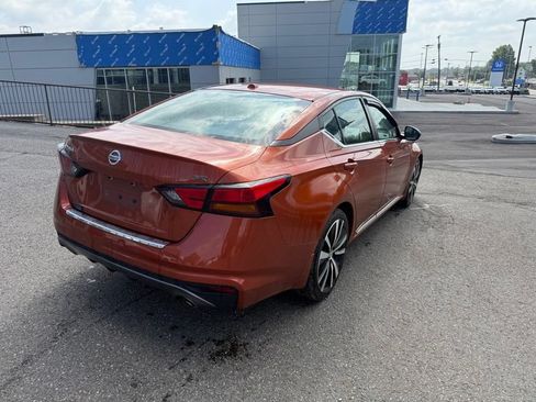 Used 2020 Nissan Altima 2.5 SR FWD image 8
