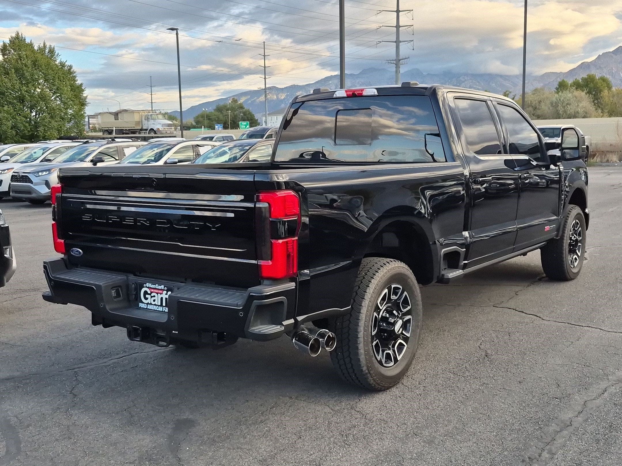 Used 2026 Ford F350 Platinum AWD/4WD image 3