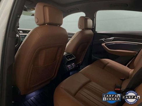 Used 2022 Audi e-tron Premium Plus w/ Premium Plus Package image 72