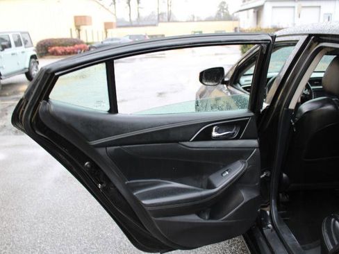 Used 2018 Nissan Maxima 3.5 SV FWD image 19