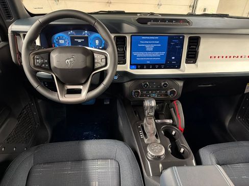 New 2026 Ford Bronco Heritage Edition AWD/4WD image 8