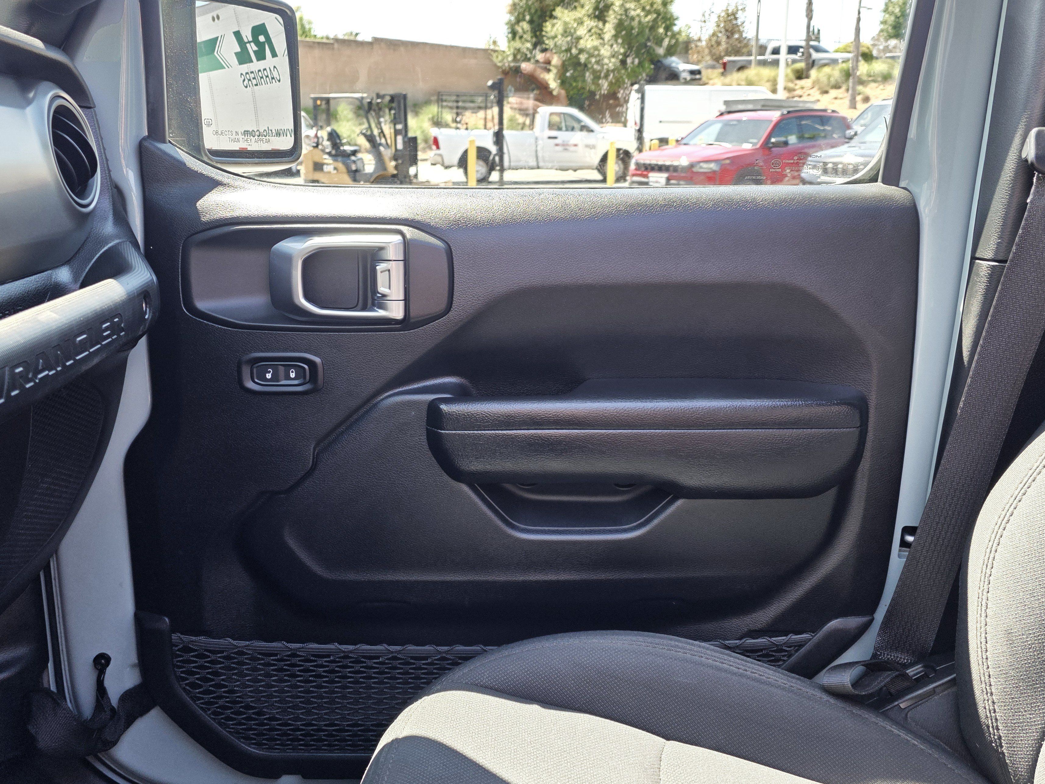 Certified 2023 Jeep Wrangler Unlimited w/ Sun & Screen Package AWD/4WD image 5