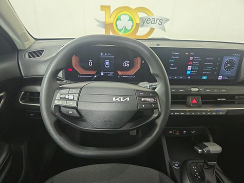 Used 2025 Kia K4 FWD image 15
