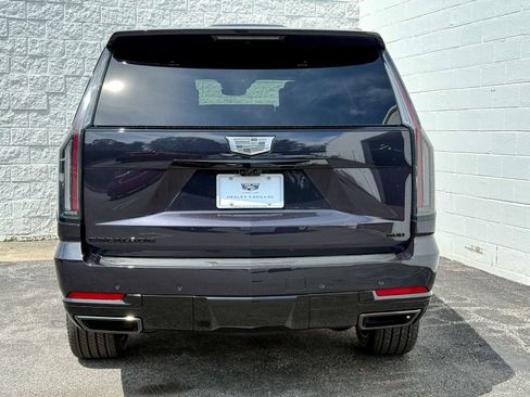 New 2026 Cadillac Escalade Platinum Sport w/ LPO, ONYX Package AWD/4WD image 7