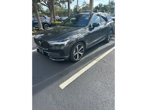 Used 2024 Volvo XC60 T8 Ultimate w/ Protection Package Premier AWD/4WD image 3