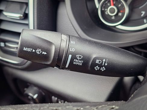 New 2026 RAM 1500 4x4 Crew Cab image 18