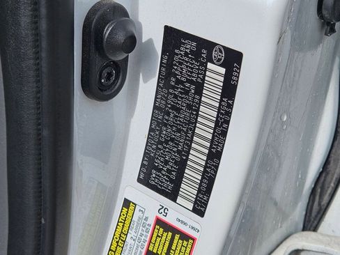 Used 2020 Toyota Camry XLE FWD image 15