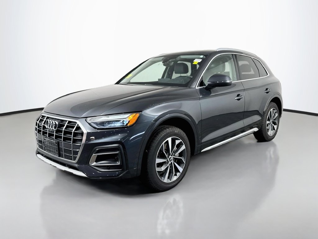 Used 2021 Audi Q5 2.0T Premium Plus w/ Premium Plus Package AWD/4WD image 2