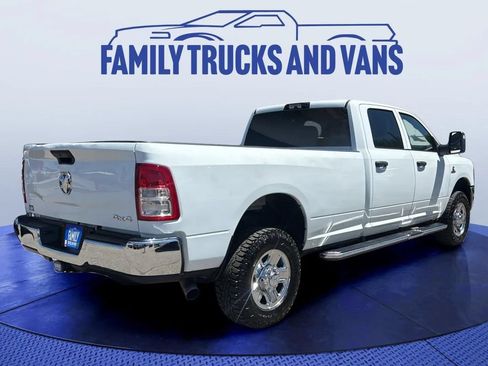 Used 2023 RAM 2500 Tradesman w/ Chrome Appearance Group AWD/4WD image 5