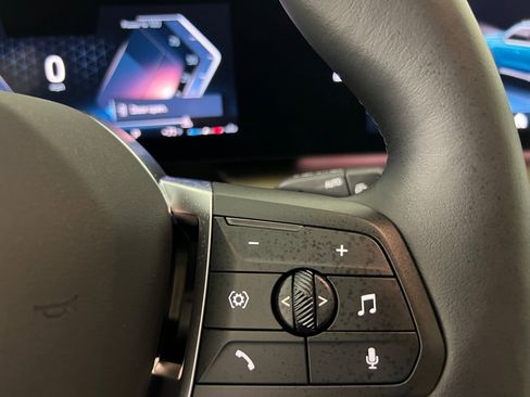 Used 2025 BMW X1 xDrive28i w/ Premium Package image 26