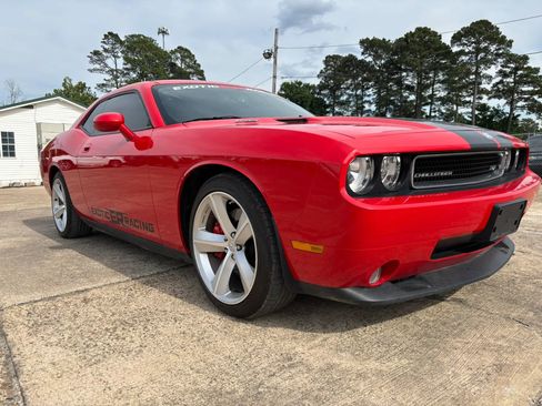 Used 2010 Dodge Challenger SRT8 w/ SRT Option Group II RWD image 9