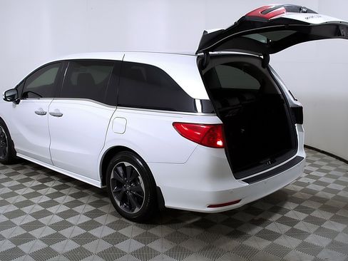 Used 2024 Honda Odyssey Elite image 10
