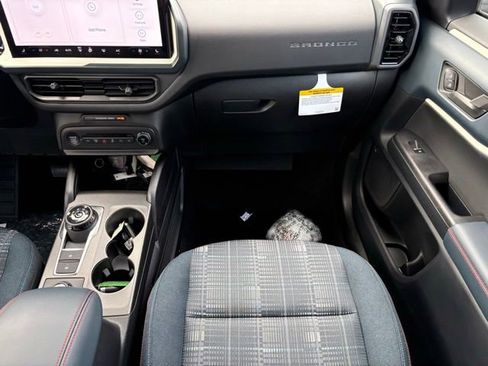 New 2025 Ford Bronco Sport Heritage w/ Convenience Package image 13