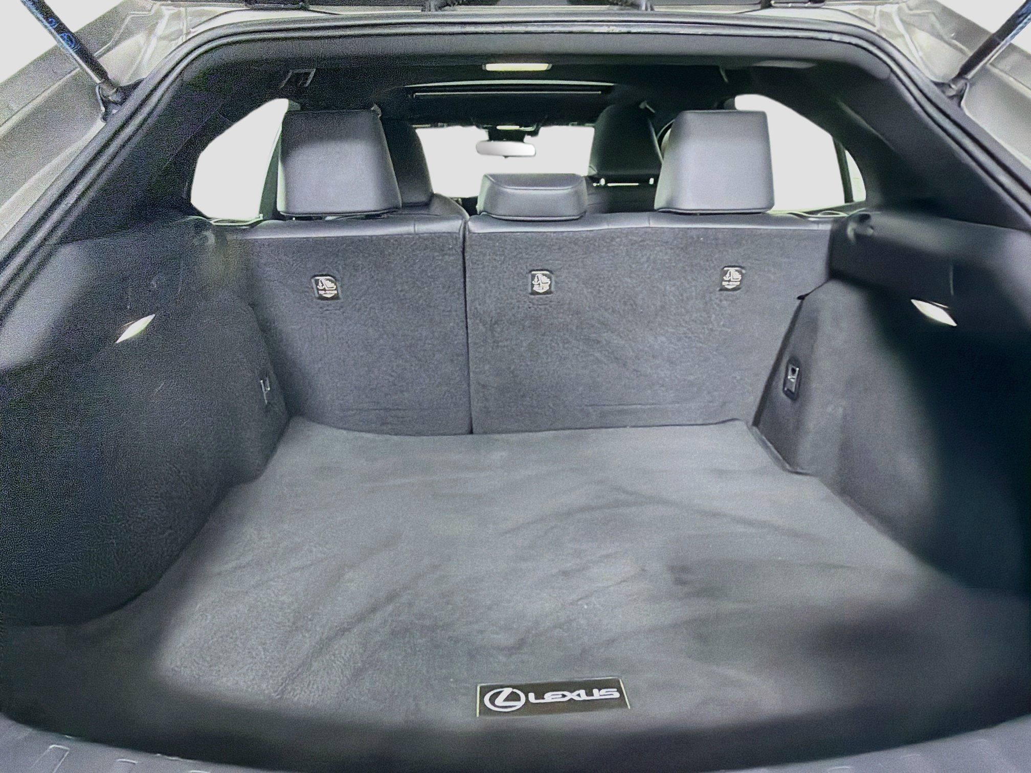 Used 2021 Lexus UX 200 w/ Accessory Package (Z2) FWD image 27