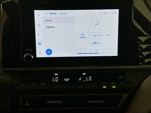 Used 2025 Toyota Camry LE image 24