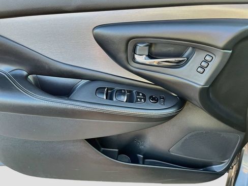 Used 2024 Nissan Murano SL AWD/4WD image 18