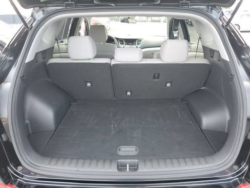 Used 2017 Hyundai Tucson SE FWD image 8