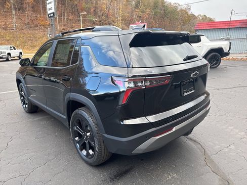 New 2026 Chevrolet Equinox LT image 2
