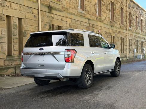 Used 2019 Ford Expedition Limited image 11
