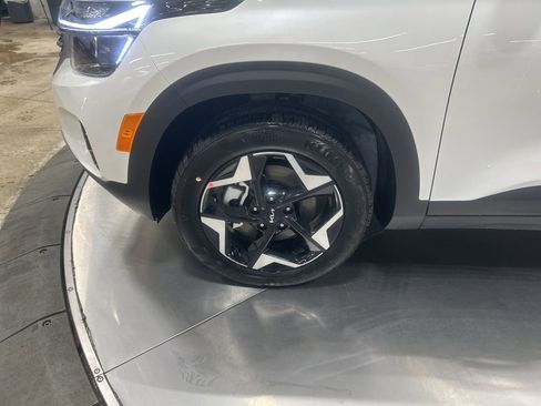 New 2026 Kia Seltos EX image 30