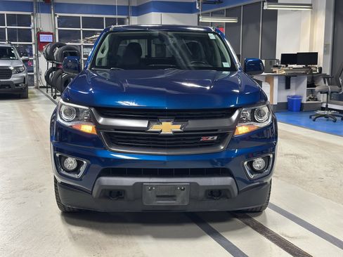 Used 2020 Chevrolet Colorado Z71 image 2