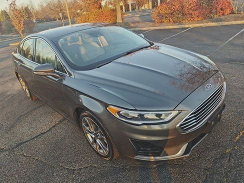 Used 2019 Ford Fusion SEL image 30