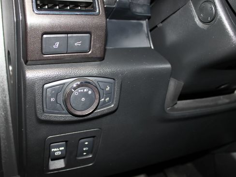 Used 2019 Ford Expedition Max Limited w/ Equipment Group 301A RWD image 30