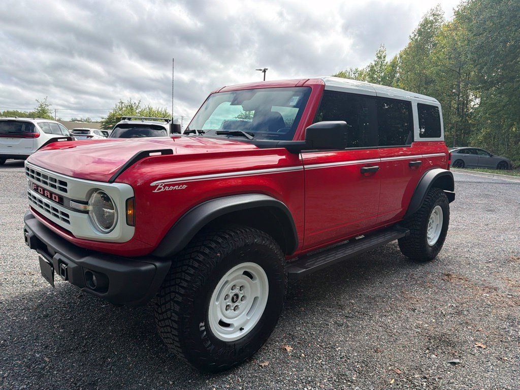 Used 2023 Ford Bronco Heritage Edition AWD/4WD image 2