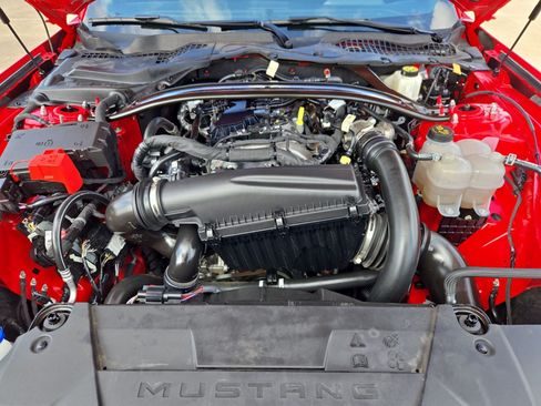 Used 2025 Ford Mustang Premium RWD image 32