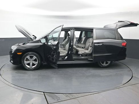 Used 2018 Honda Odyssey EX-L image 48