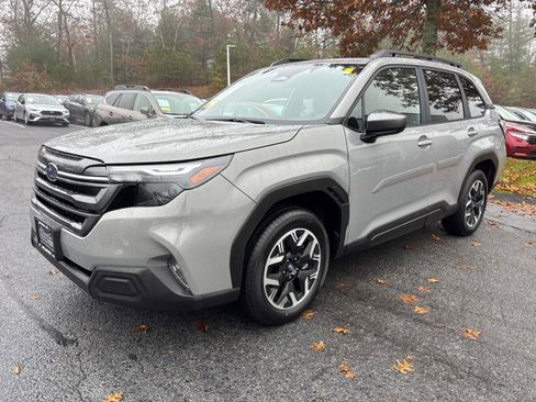 Certified 2025 Subaru Forester Premium image 7