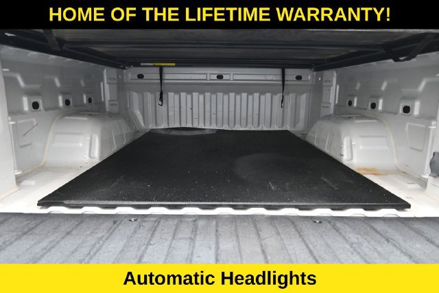 Used 2022 Chevrolet Silverado 1500 LTZ AWD/4WD image 40