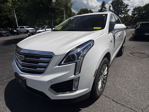 Used 2019 Cadillac XT5 Luxury AWD/4WD image 3