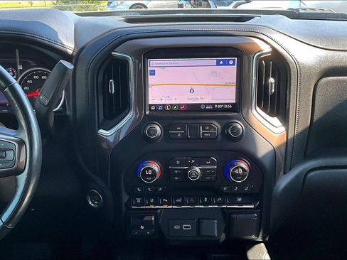 Used 2020 Chevrolet Silverado 2500 High Country AWD/4WD image 13