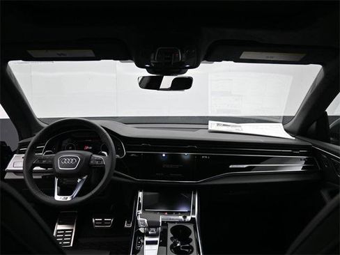 New 2026 Audi RS Q8 performance image 10